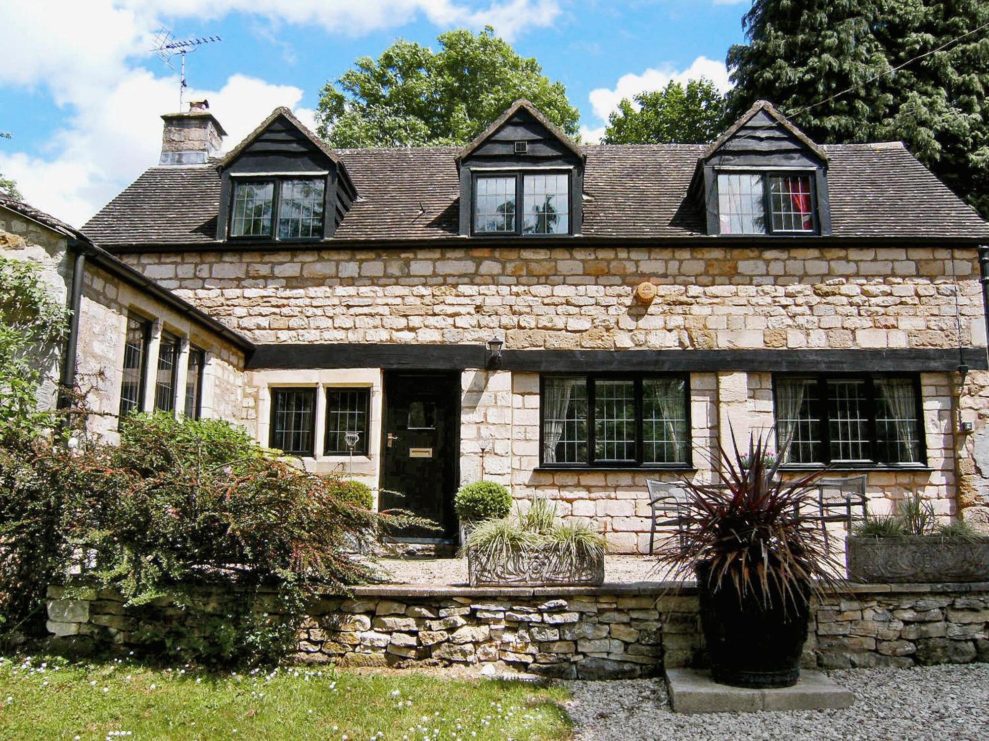 The Cottage Stroud  Luaran gambar